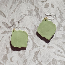 Load image into Gallery viewer, Sage Green Crackled Gold Foil Earrings